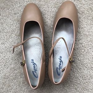 Capezio heeled tap shoes